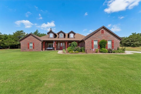 Photo of 14215 Pleasant Wood Lane, Edmond, OK 73034 (MLS # 1237974)