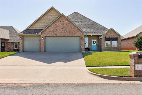 Photo of 3212 NW 188th Terrace, Edmond, OK 73012 (MLS # 1249778)