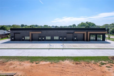 Photo of 4701 W Main Street #105, Norman, OK 73072 (MLS # 1190711)
