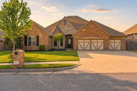Photo of 4617 Caveat Drive, Edmond, OK 73025 (MLS # 1253103)