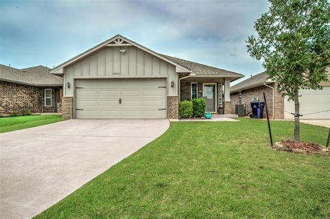 Photo of 19913 Forsythe Drive, Edmond, OK 73012 (MLS # 1236514)