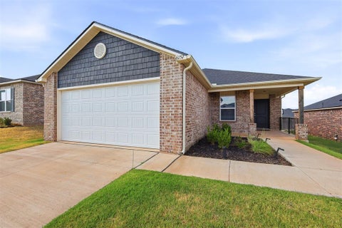 Photo of 6157 Holm Oak Road, Edmond, OK 73034 (MLS # 1247554)