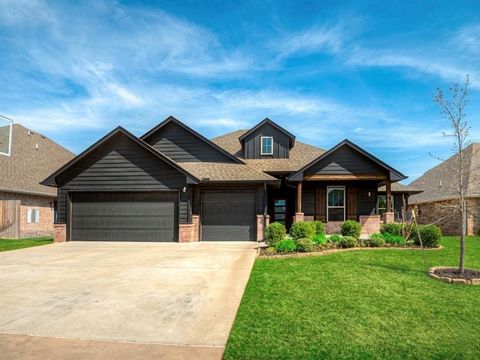 Photo of 800 Chisholm Trails Drive, Yukon, OK 73099 (MLS # 1222704)