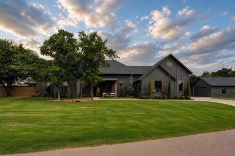 Photo of 391 Old Creek Road, Edmond, OK 73034 (MLS # 1227133)
