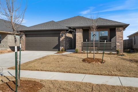 Photo of 13116 Grass Plain Avenue, Piedmont, OK 73078 (MLS # 1201819)