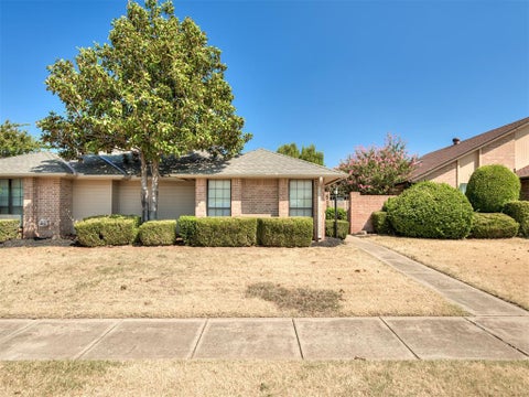 Photo of 513 NW 142nd Street, Edmond, OK 73013 (MLS # 1248710)