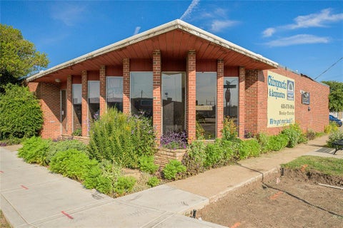 Photo of 231 E Gray Street, Norman, OK 73069 (MLS # 1242282)