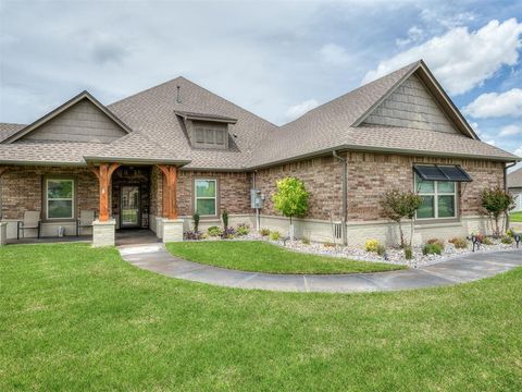 Photo of 6901 SW 92nd Street, Oklahoma City, OK 73169 (MLS # 1236747)