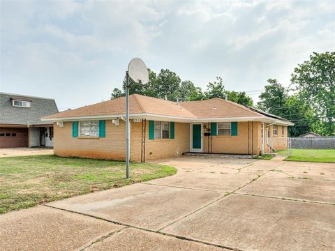 Photo of 2316 S Mansfield Street, Oklahoma City, OK 73115 (MLS # 1229957)