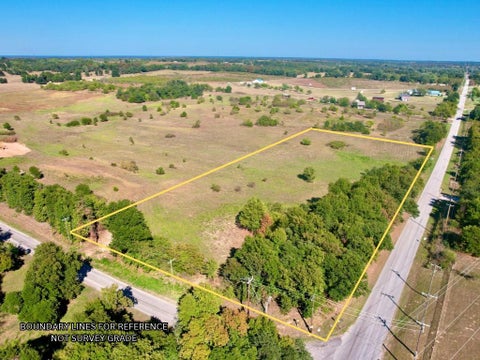 Photo of 1 N Peebly Road, Harrah, OK 73045 (MLS # 1252904)