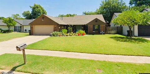 Photo of 1525 Davinbrook Drive, Norman, OK 73072 (MLS # 1224314)