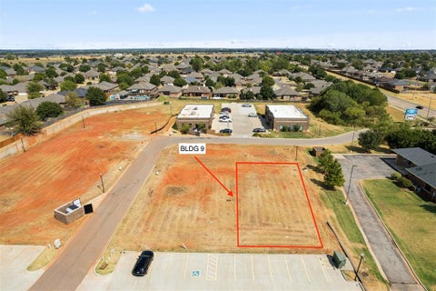 Photo of 16530 N May Avenue #BLDG 9, Edmond, OK 73012 (MLS # 1248337)