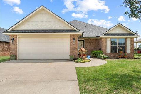 Photo of 2567 Kadlan Drive, El Reno, OK 73036 (MLS # 1230303)