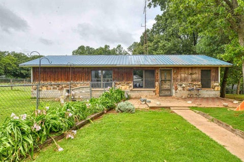 Photo of 412 Bumgarner Avenue, Norman, OK 73026 (MLS # 1236124)