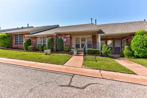 Photo of 2416 Glenrock, Edmond, OK 73012 (MLS # 1239129)