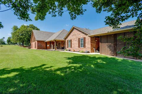 Photo of 1901 S Country Club Road, Newcastle, OK 73065 (MLS # 1238582)