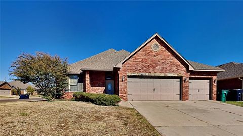Photo of 2425 NW 153rd Street, Edmond, OK 73013 (MLS # 1228899)