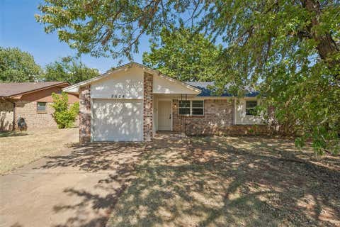 Photo of 2624 Kings Road, Moore, OK 73160 (MLS # 1245762)