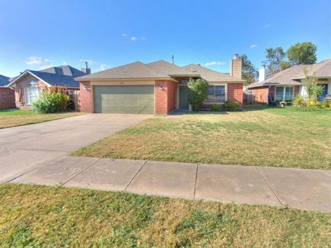 Photo of 3209 Bismarc Lane, Norman, OK 73072 (MLS # 1248686)