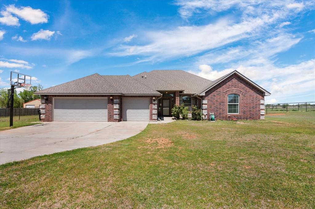 Photo 1 of 42 — 2004 County Road 1198, Tuttle, OK 73089