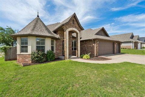Photo of 2916 Kingswood Drive, Norman, OK 73071 (MLS # 1237562)
