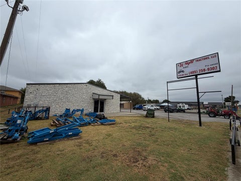 Photo of 8725 NE 23rd Street, Spencer, OK 73141 (MLS # 1252813)
