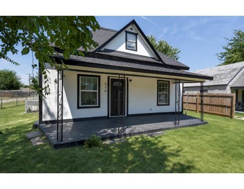 Photo of 516 W Martin Street, El Reno, OK 73036 (MLS # 1229853)