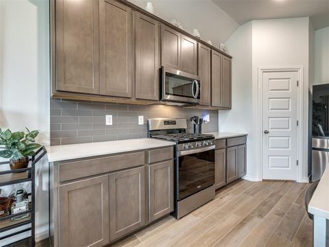 Photo of 9004 NW 149th Terrace, Yukon, OK 73099 (MLS # 1234941)