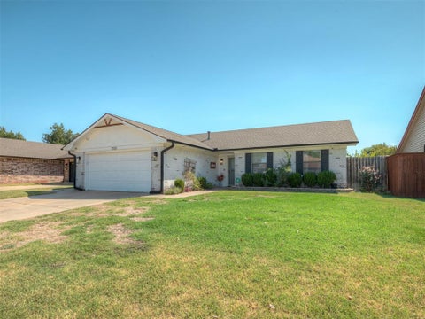 Photo of 13320 Turtle Creek DR, Oklahoma City, OK 73170 (MLS # 1245754)