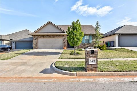 Photo of 7229 NW 146th Street, Oklahoma City, OK 73142 (MLS # 1235621)