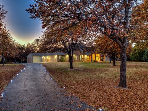 Photo of 1101 Parrish Place, Blanchard, OK 73010 (MLS # 1202065)