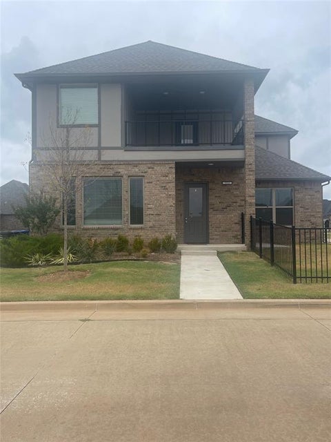 Photo of 3325 Enclave Place, Norman, OK 73072 (MLS # 1233409)