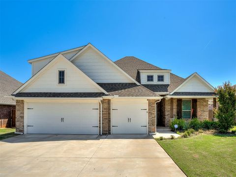Photo of 800 Bison Crossing Drive, Yukon, OK 73099 (MLS # 1229508)