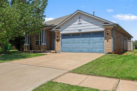 Photo of 2317 NW 162nd Terrace, Edmond, OK 73013 (MLS # 1226471)