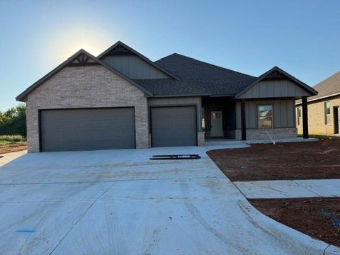 Photo of 1809 E Aminas Way, Yukon, OK 73099 (MLS # 1253190)