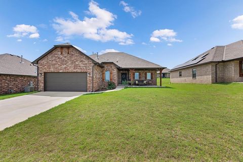 Photo of 2703 Landmark Drive, Seminole, OK 74868 (MLS # 1228263)