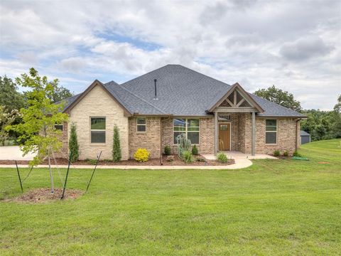 Photo of 10924 Sandstone Ridge Way, Guthrie, OK 73044 (MLS # 1212074)