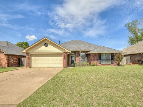 Photo of 409 E Twelve Oaks Terrace, Mustang, OK 73064 (MLS # 1224095)