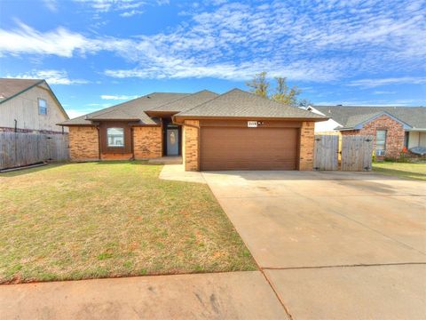 Photo of 2116 NE 8th Street, Moore, OK 73160 (MLS # 1220553)