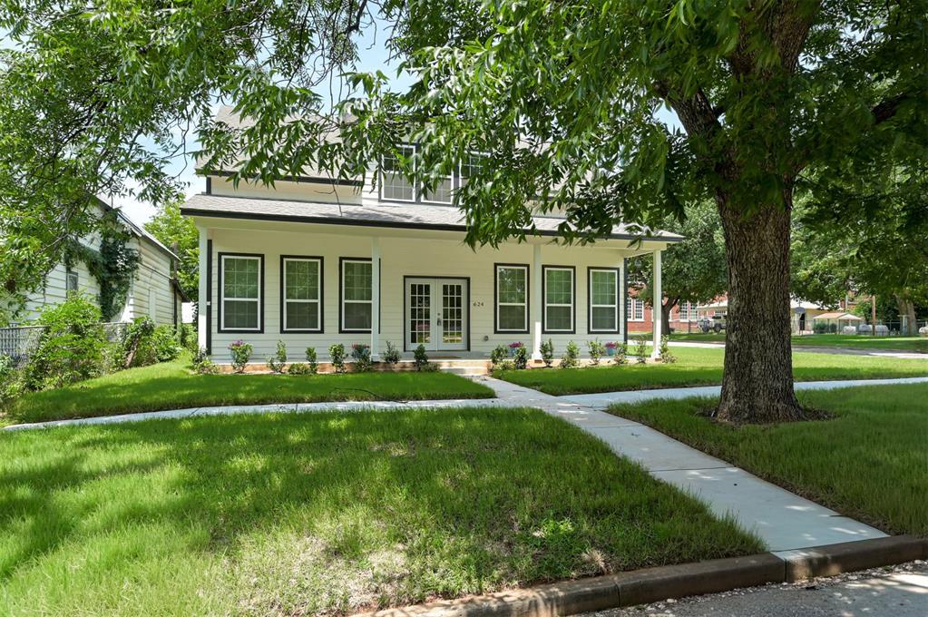Photo 1 of 20 — 624 E Harrison Avenue, Guthrie, OK 73044