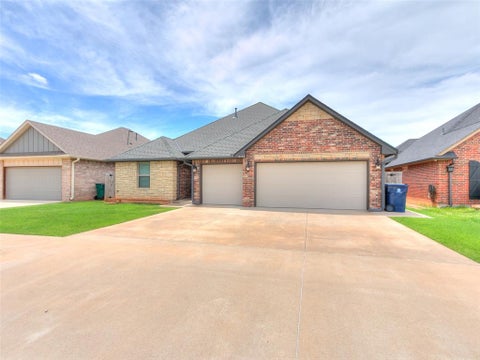 Photo of 12108 SW 17th Street, Yukon, OK 73099 (MLS # 1237572)