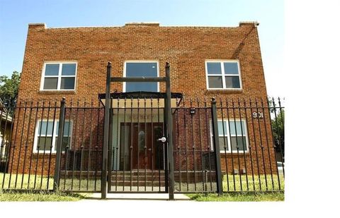 Photo of 901 NW 13th Street, Oklahoma City, OK 73106 (MLS # 1200611)