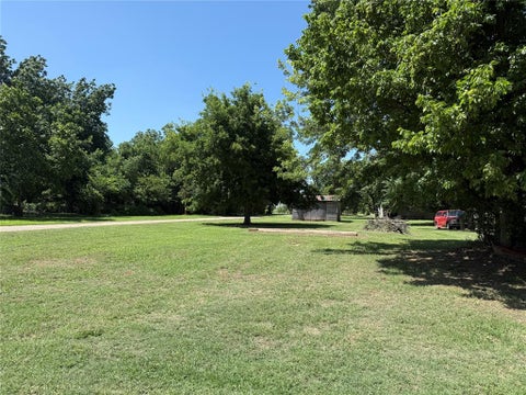 Photo of 912 W Logan Avenue, Guthrie, OK 73044 (MLS # 1243508)
