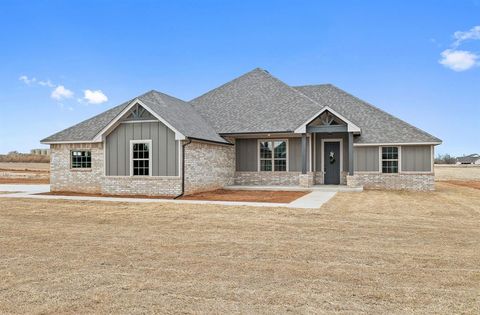 Photo of 1922 Valley Ranch Road, Blanchard, OK 73010 (MLS # 1213211)