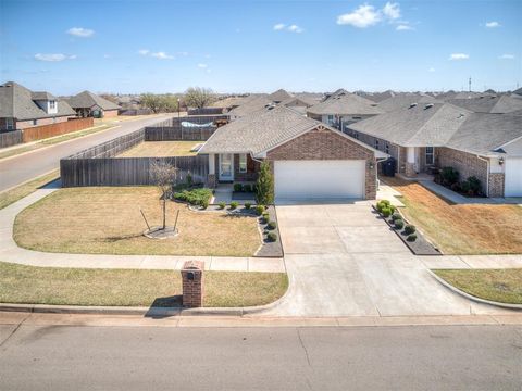 Photo of 19628 Brookville Drive, Edmond, OK 73012 (MLS # 1229782)