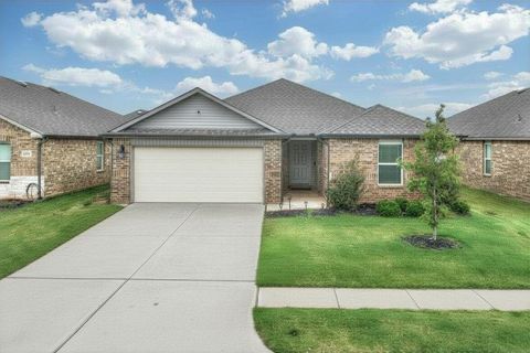 Photo of 4405 Montage Boulevard, Mustang, OK 73064 (MLS # 1237641)