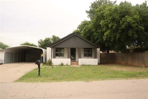 Photo of 203 W Pine Street, Tuttle, OK 73089 (MLS # 1233766)