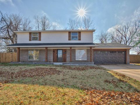 Photo of 807 Amity Lane, El Reno, OK 73036 (MLS # 1205061)