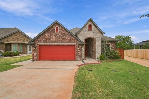 Photo of 7237 NW 153rd ST, Edmond, OK 73013 (MLS # 1252629)