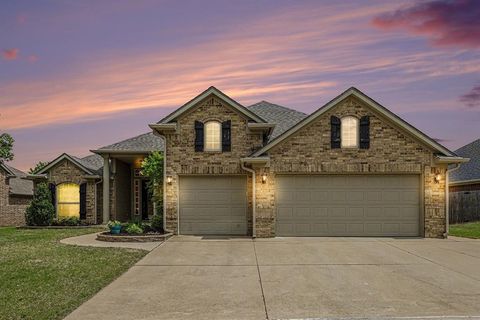 Photo of 18516 Mesa Road, Edmond, OK 73012 (MLS # 1224619)